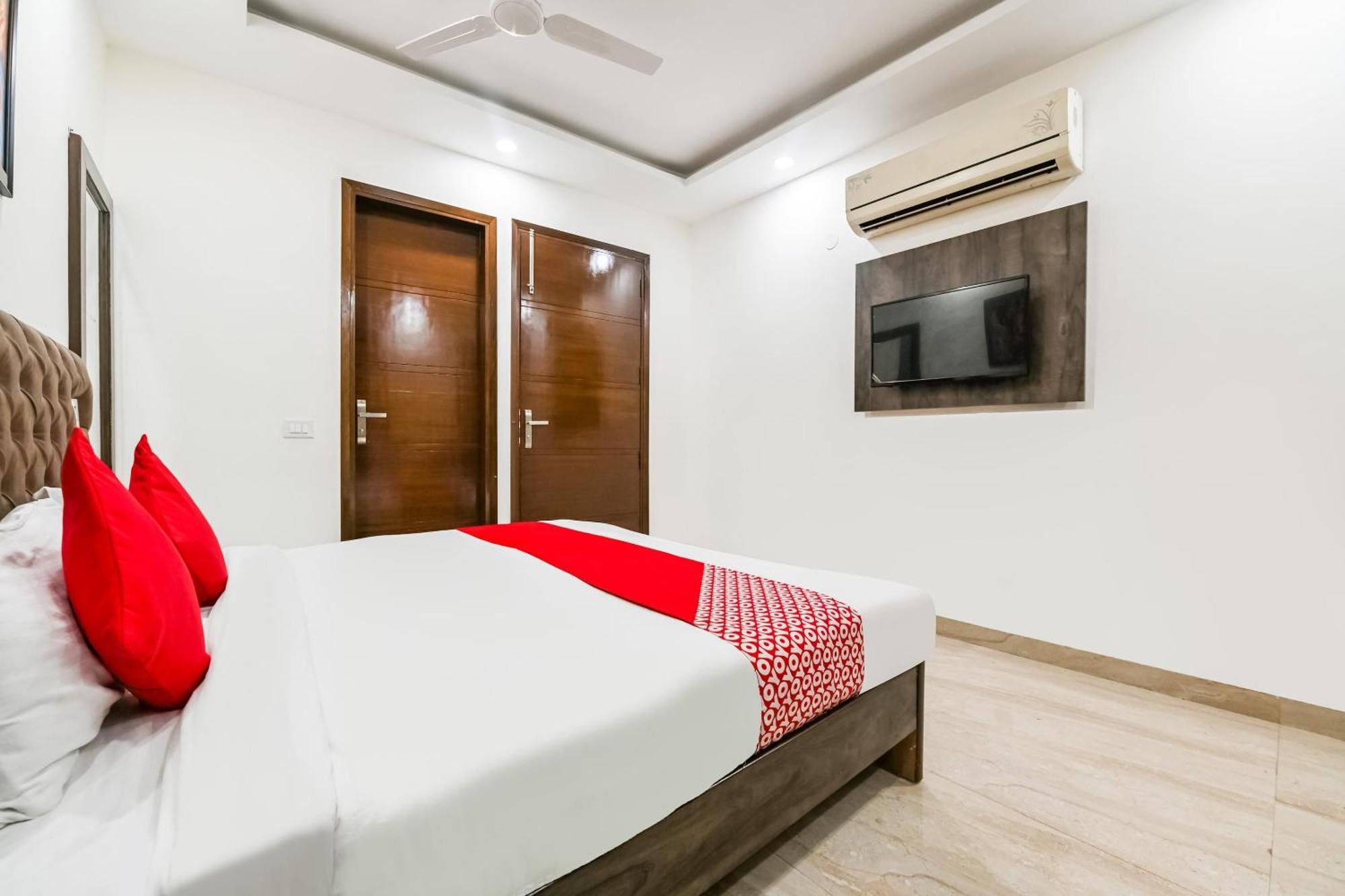 Hotel O Premium Rooms Chhatarpur New Delhi Eksteriør bilde