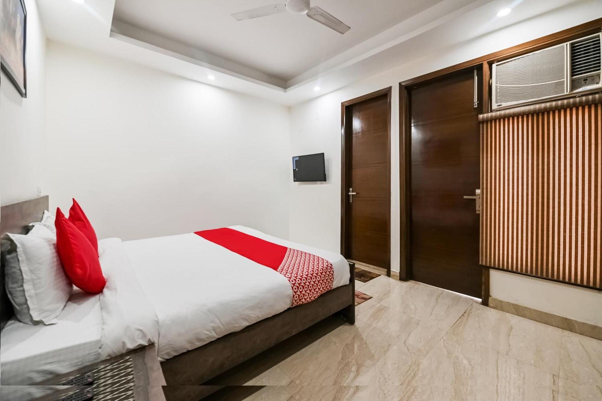Hotel O Premium Rooms Chhatarpur New Delhi Eksteriør bilde