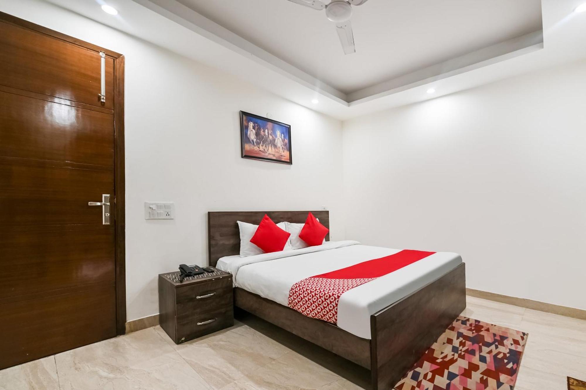 Hotel O Premium Rooms Chhatarpur New Delhi Eksteriør bilde