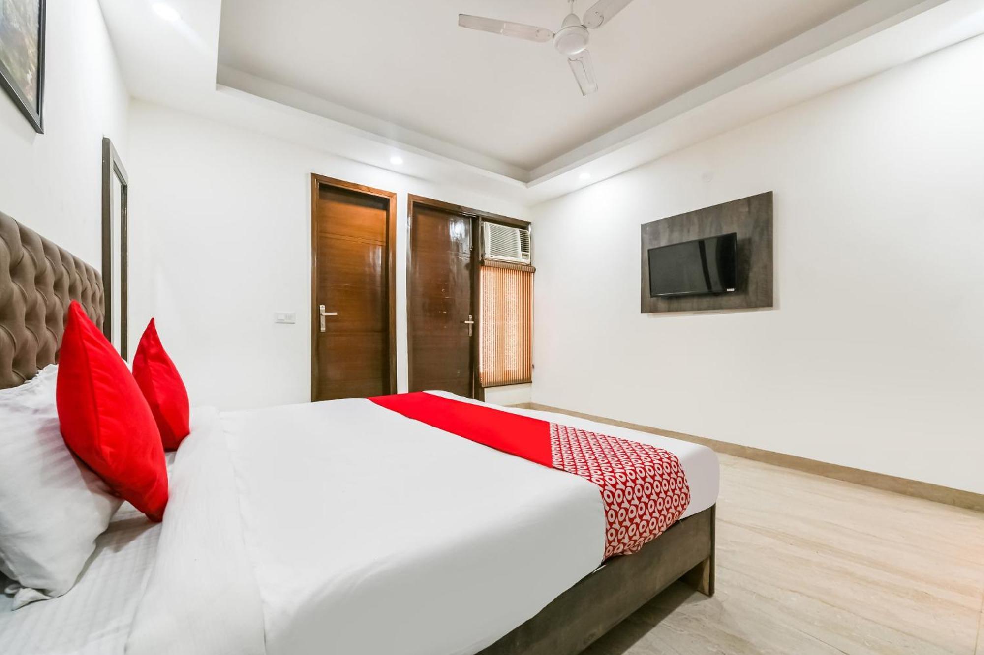 Hotel O Premium Rooms Chhatarpur New Delhi Eksteriør bilde