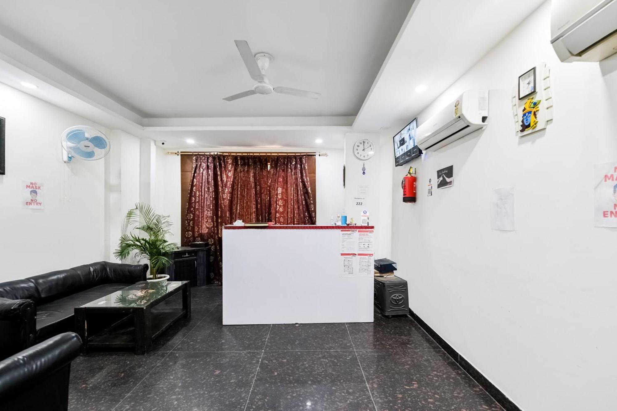 Hotel O Premium Rooms Chhatarpur New Delhi Eksteriør bilde