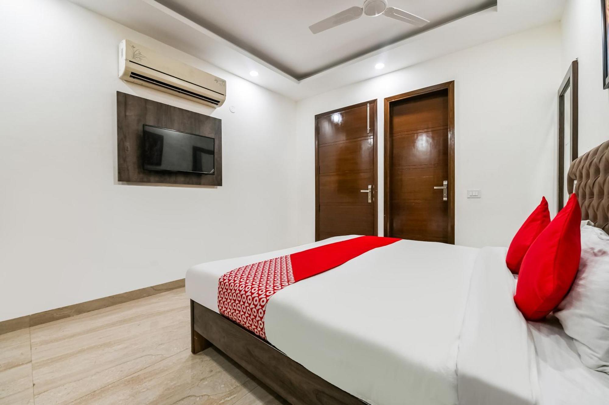 Hotel O Premium Rooms Chhatarpur New Delhi Eksteriør bilde